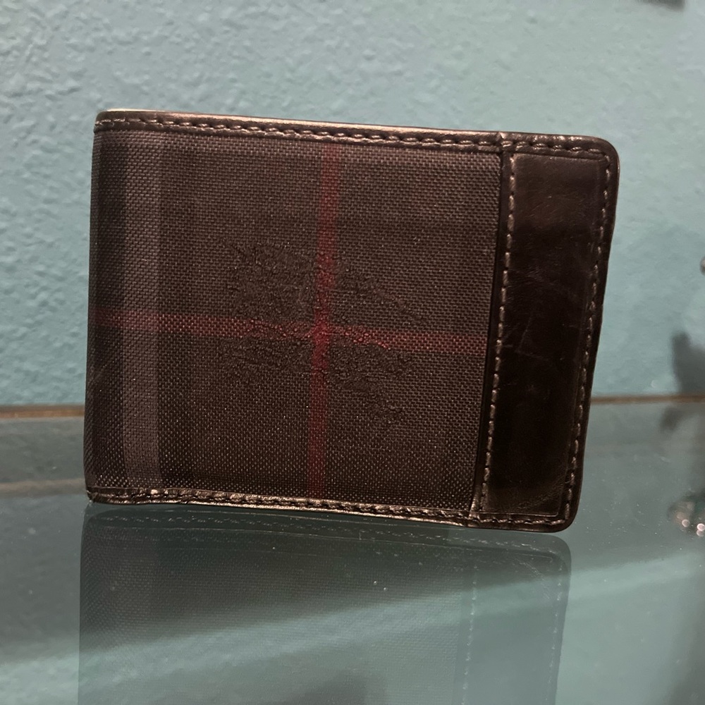 Authentic Men’s Burberry wallet